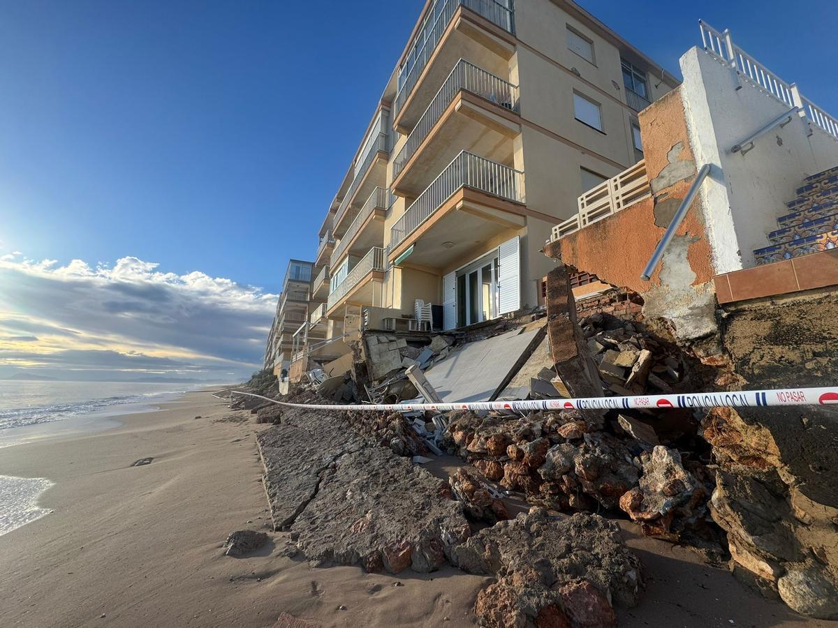 Edificios afectados en Tavernes de la Valldigna.