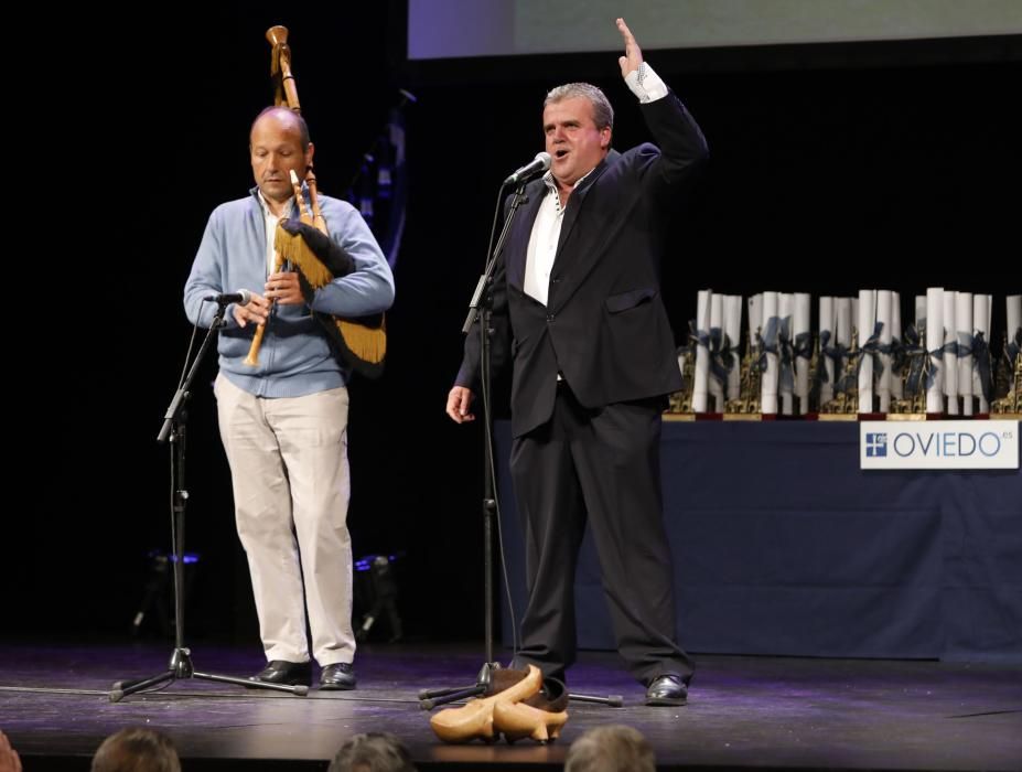 Gala de entrega de los premios Folclore Ciudad de Oviedo