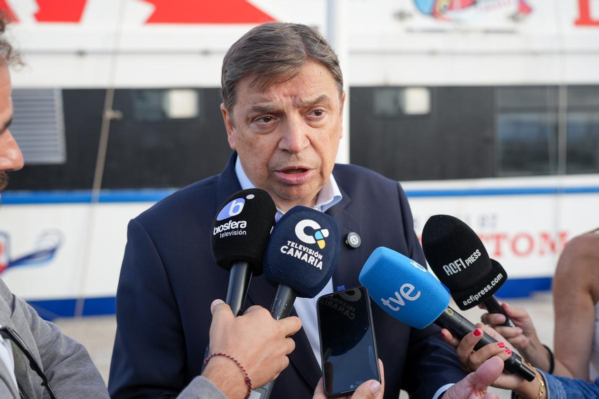 Visita del ministro de Agricultura, Pesca y Alimentación, Luis Planas, a La Graciosa