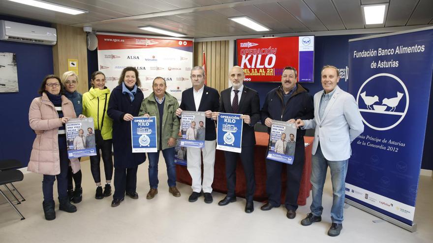 El Grupo Covadonga aspira a superar las 7 toneladas en su campaña de recogida de alimentos