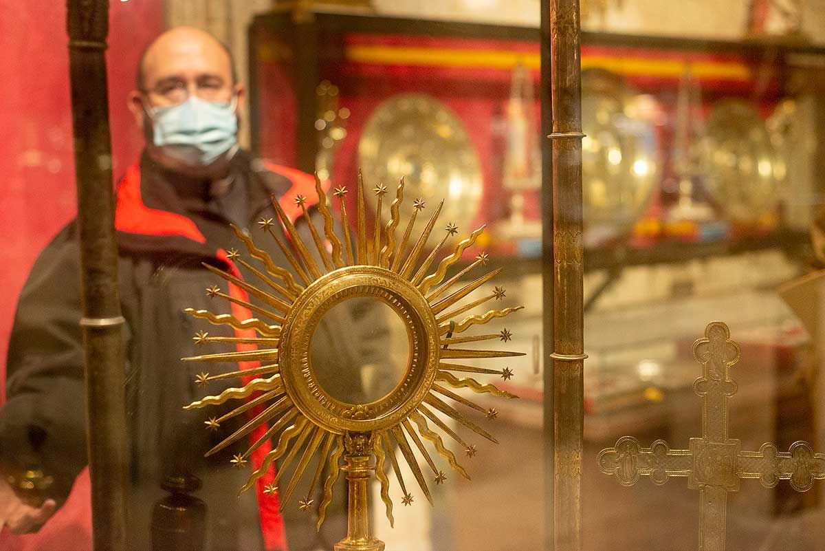 Los tesoros de la Catedral de Ourense: de la arquitectura gótica a un incunable histórico