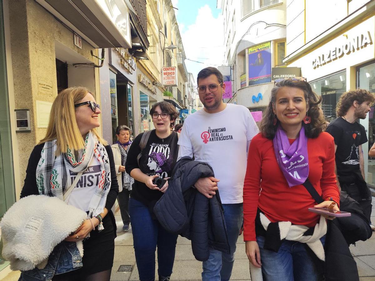 Diputadas y diputados de Unidas por Extremadura en la manifestación del 8M en Mérida.