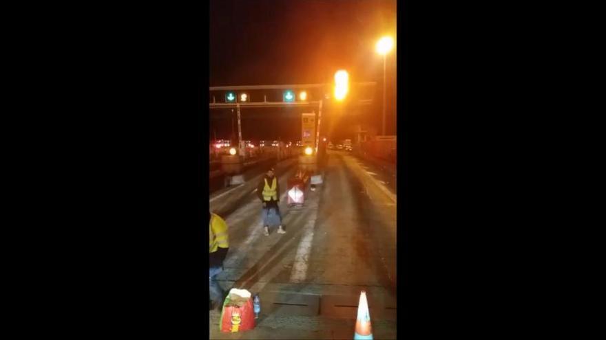 Unos 5.000 camiones murcianos, bloqueados por los 'chalecos amarillos'