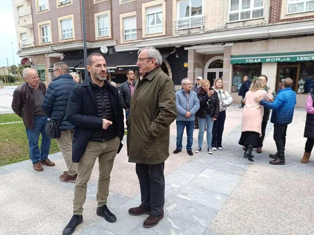 El Berrón ya tiene su Plaza del Ferroviario: así es el nuevo gran espacio público de la localidad