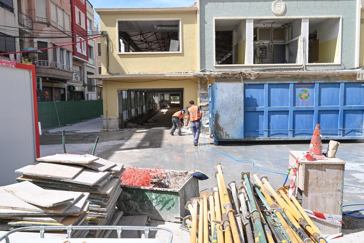 Trabajos en el Mercado Central de Elche