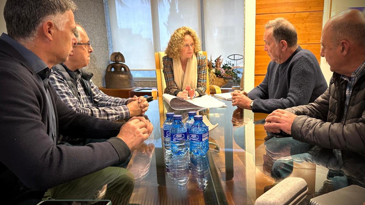 Reunión de vecinos con el ayuntamiento de Torrent.
