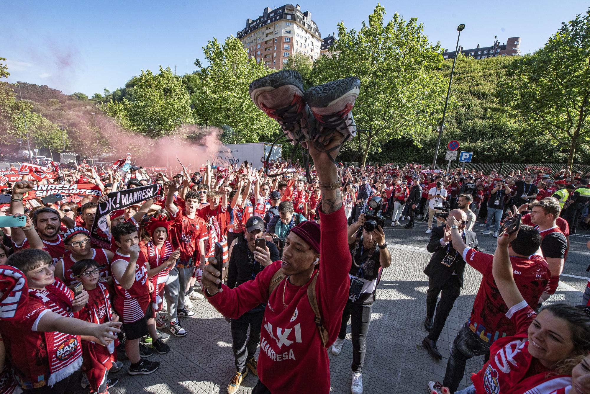 #RoadtoBilbao: Les millors imatges de l'afició abans de la gran final Baxi-Tenerife