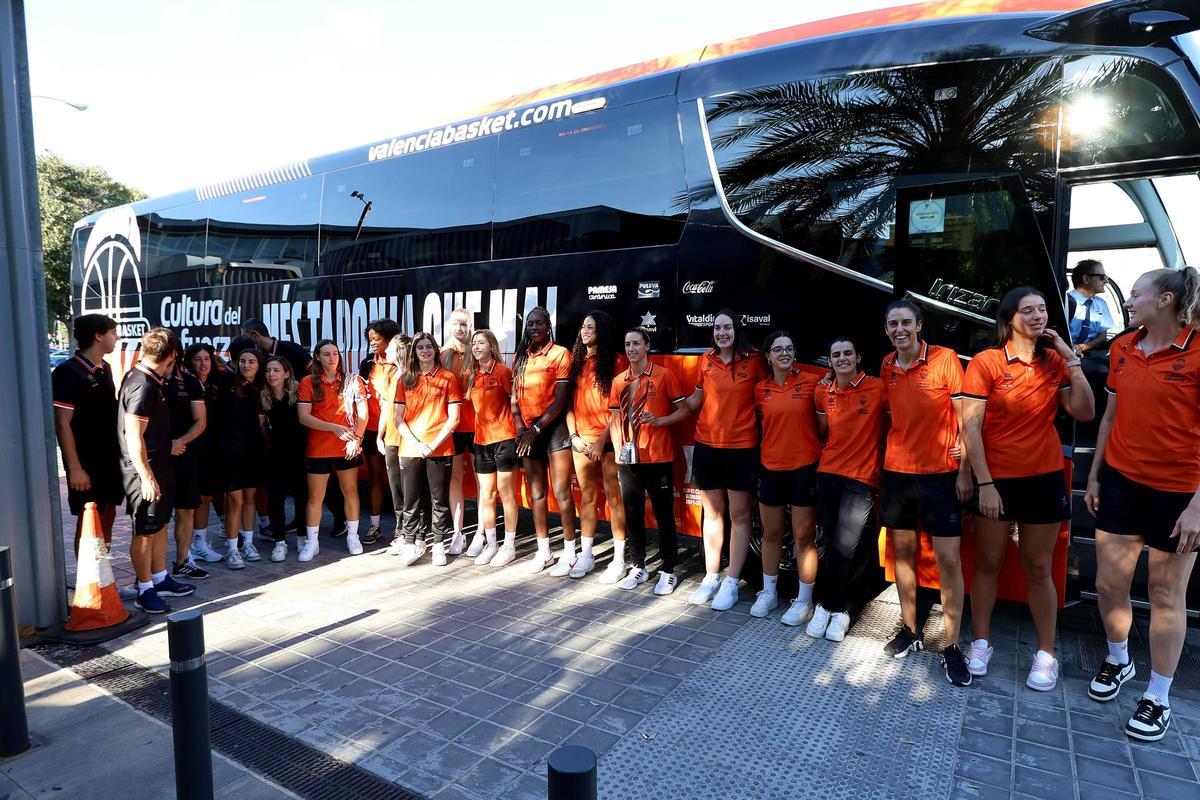 Las Supercampeonas celebran el título en Valencia