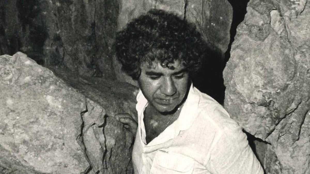 Joan Marí Tur en es Culleram, cuando era delegado del Ministerio de Cultura en Eivissa, en 1975. | D.I.