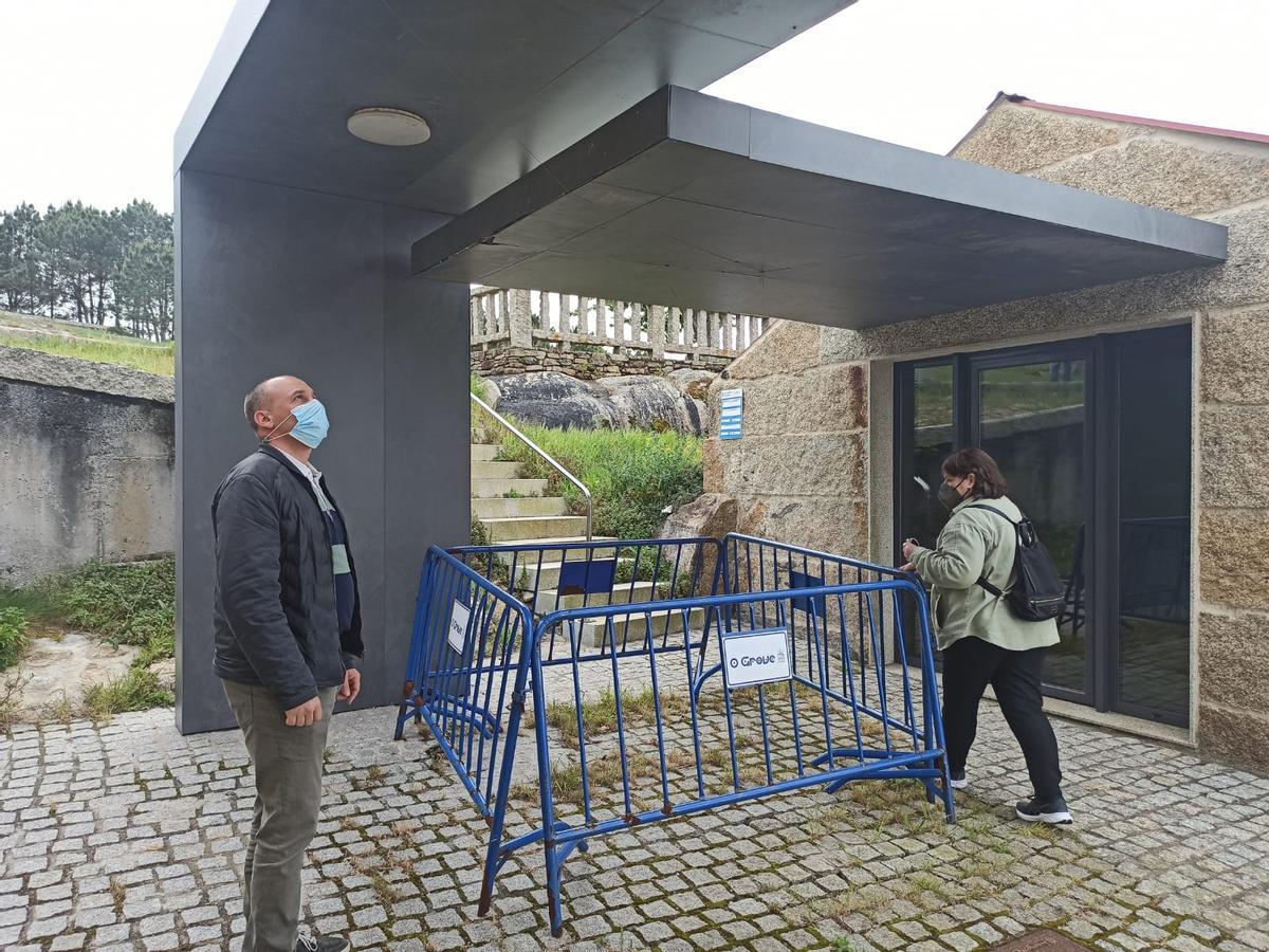 Los ediles nacionalistas David Torres y Sara Abeijón.