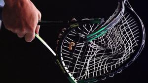 rpaniagua37958938 a fan holds the broken racket of australia s mark philippous170406211040