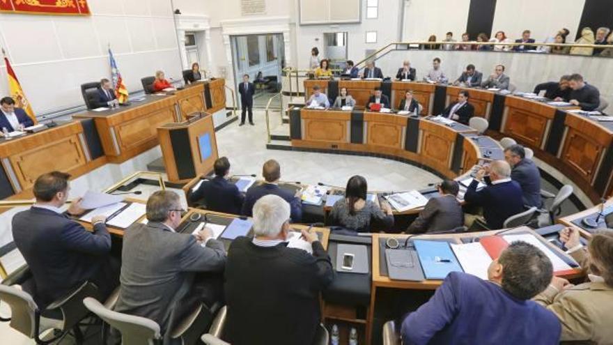 El pleno de la Diputación votó este miércoles a favor de una auditoría externa, con votos del PP y C&#039;s.