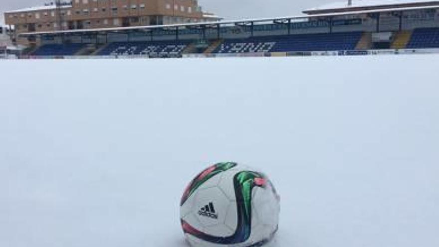 El Collao amaneció ayer cubierto de nuevo por un espeso manto blanco.