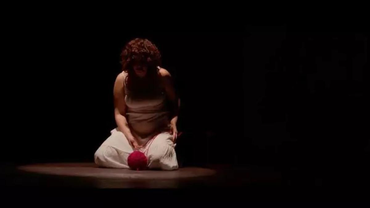 Escena de 'Hilos de sangre' de la compañía Riesgo Teatro