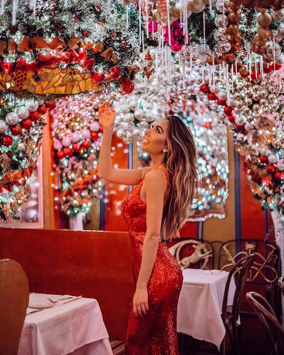 Las instagramers descubren el mejor sitio para hacerse fotos en NY: un restaurante navideño