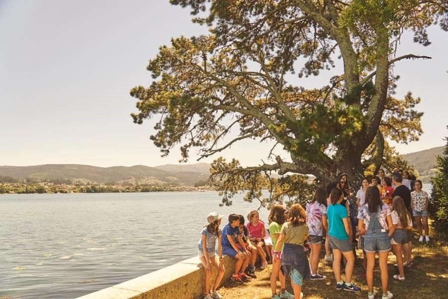 El campamento musical arranca con un encuentro con el exótico instrumento asiático