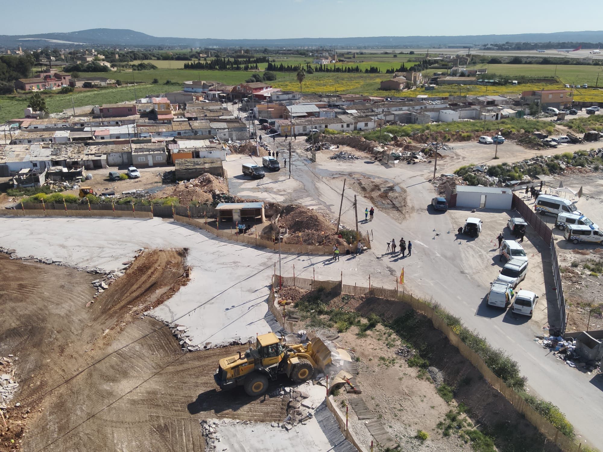 La demolición de chabolas en Son Banya, en imágenes