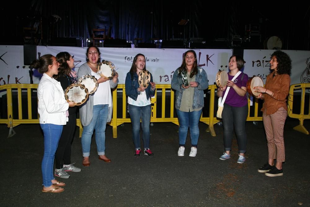 Callobre se sumerge en la música folk