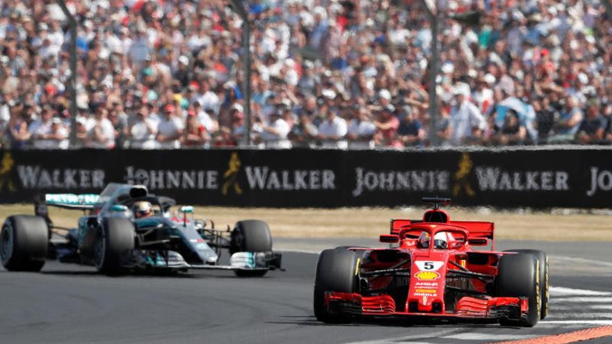 Vettel guanya a la bogeria final de Silverstone i amplia el seu lideratge