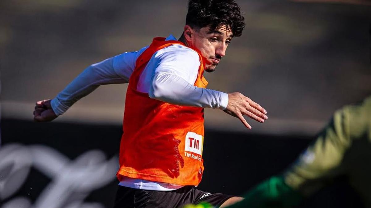 Diego López, en uno de los últimos entrenamientos con el Valencia en Paterna