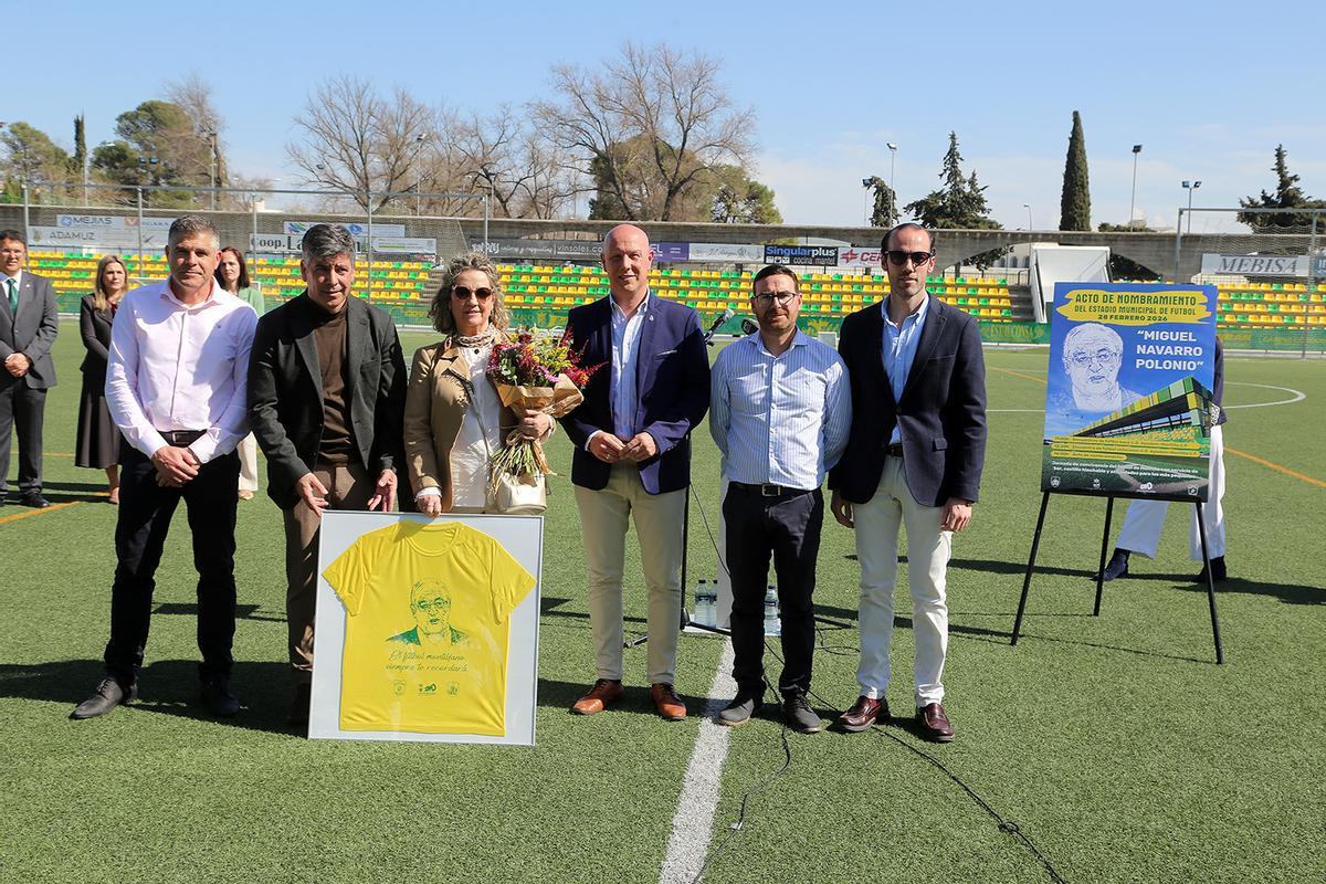 Montilla rotula el estadio municipal con el nombre de Miguel Navarro