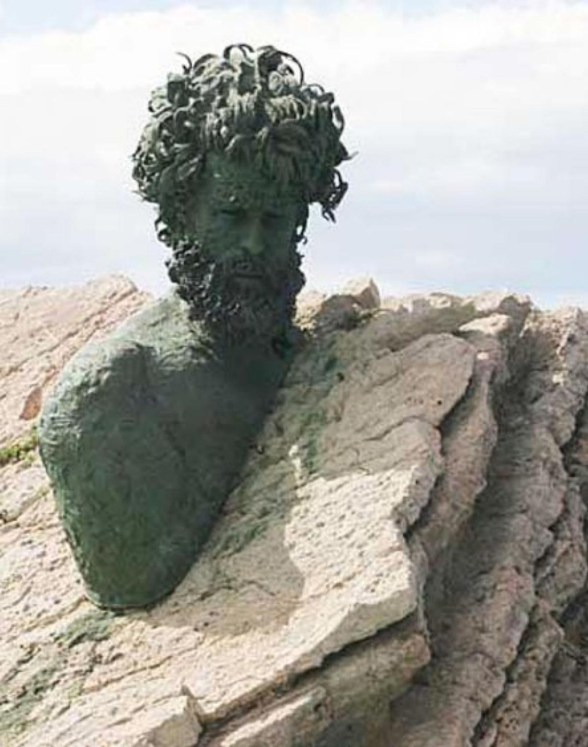 El busto de Philippe Costeau.