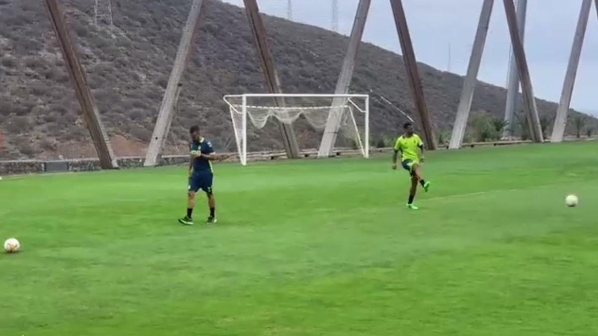 Primer entrenamiento de Jonathan Viera