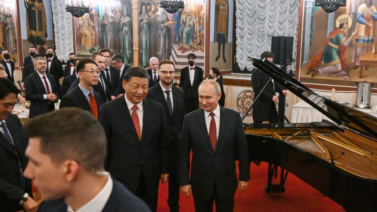 Xi Jinping se marcha de Rusia con un plan de paz y un acuerdo por el gas