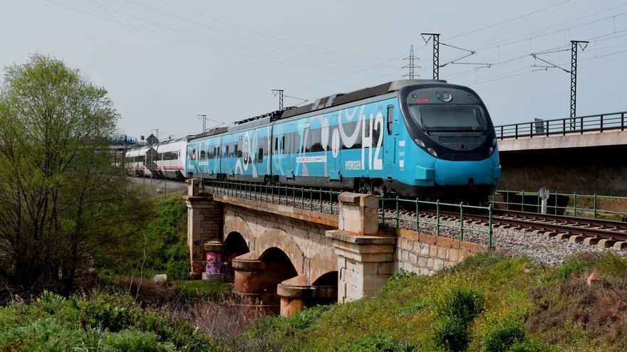 ADIF recurre a fondos europeos para mejorar la línea convencional de tren de Zamora