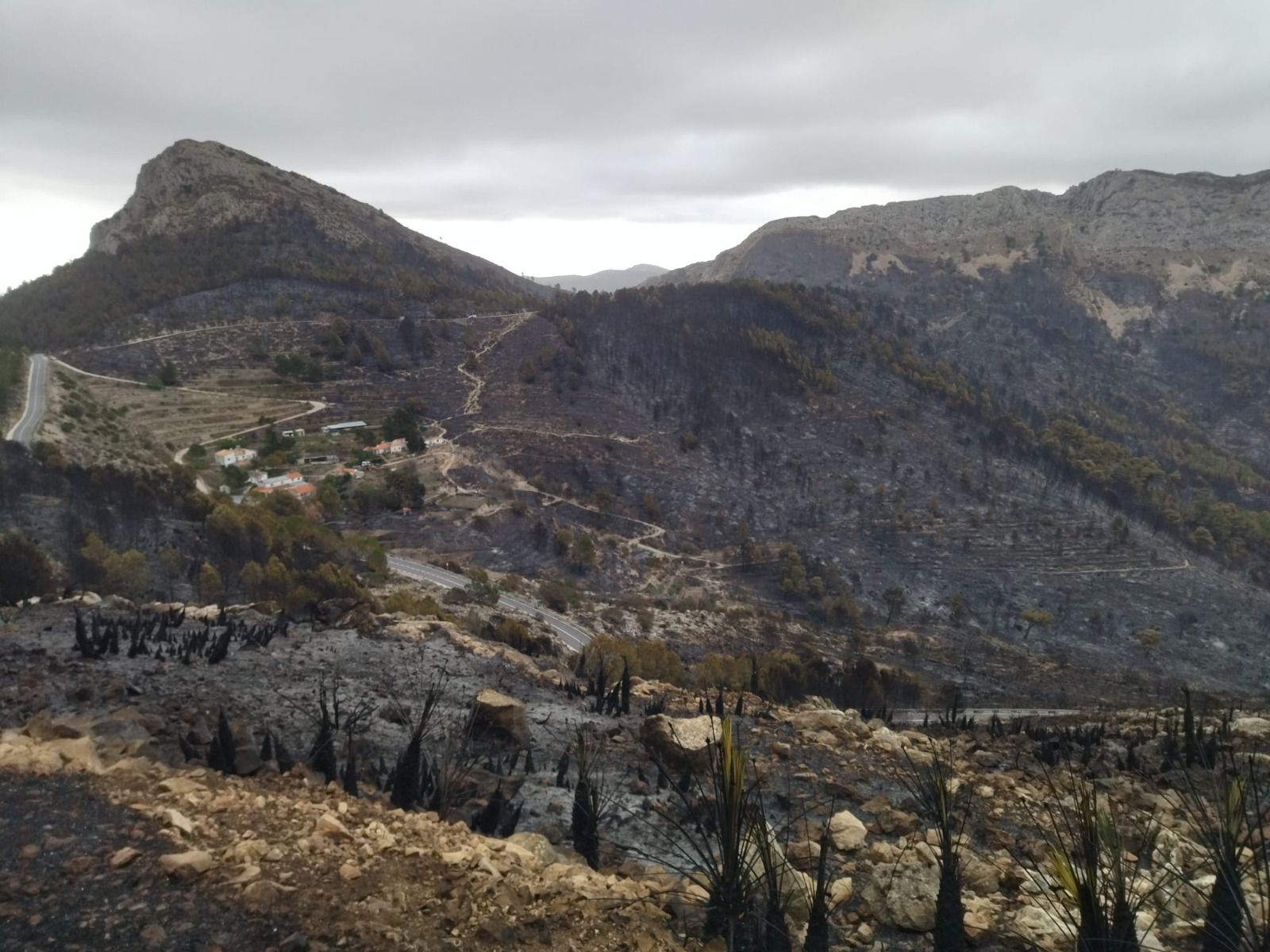 La destrucción del incendio de Tàrbena, en imágenes