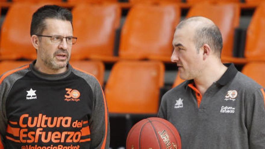 Pedro Martínez, junto a Jaume Ponsarnau.