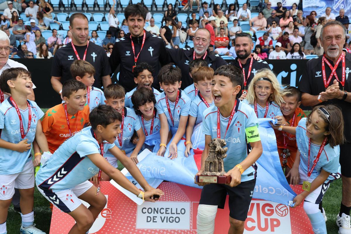 El estadio de Balaídos acogió las 18 finales de la última edición de la Vigo Cup, así como sus correspondientes entregas de premios.