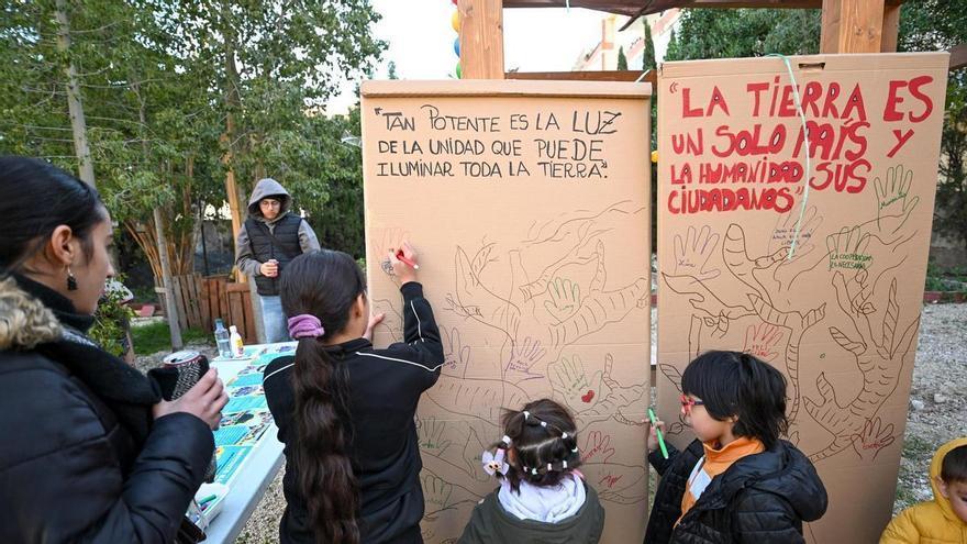 I Feria de Entidades en el Solar Comunitario del barrio Virgen del Remedio