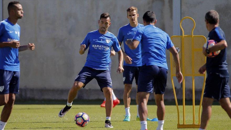 Charles ya está listo para reaparecer con el Málaga.