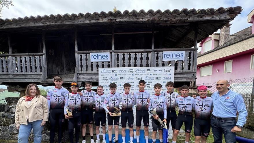 Manuel Crespo Abellán, del MMR Academy, se impone en la quinta edición de la Copa Reines que organiza la Escuela de Ciclismo Viella