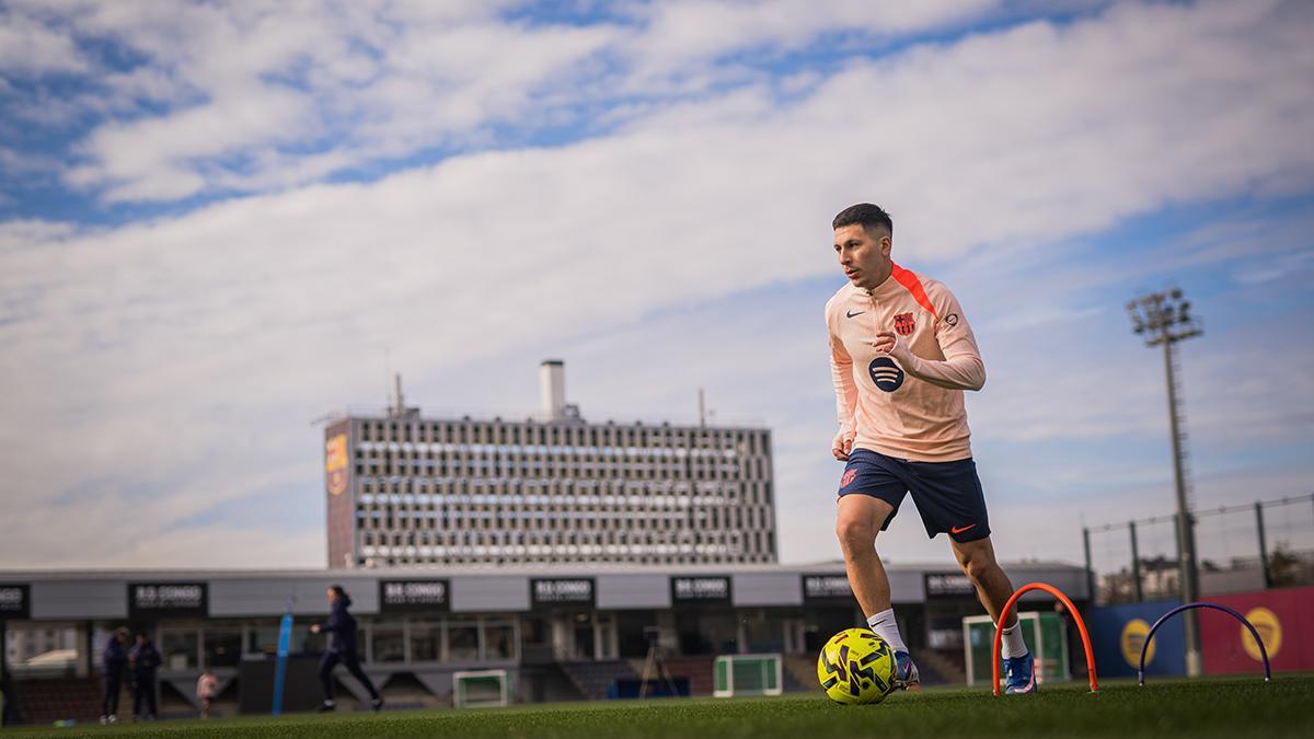 Roony Bardghji durante el entrenamiento en la Ciudad Deportiva