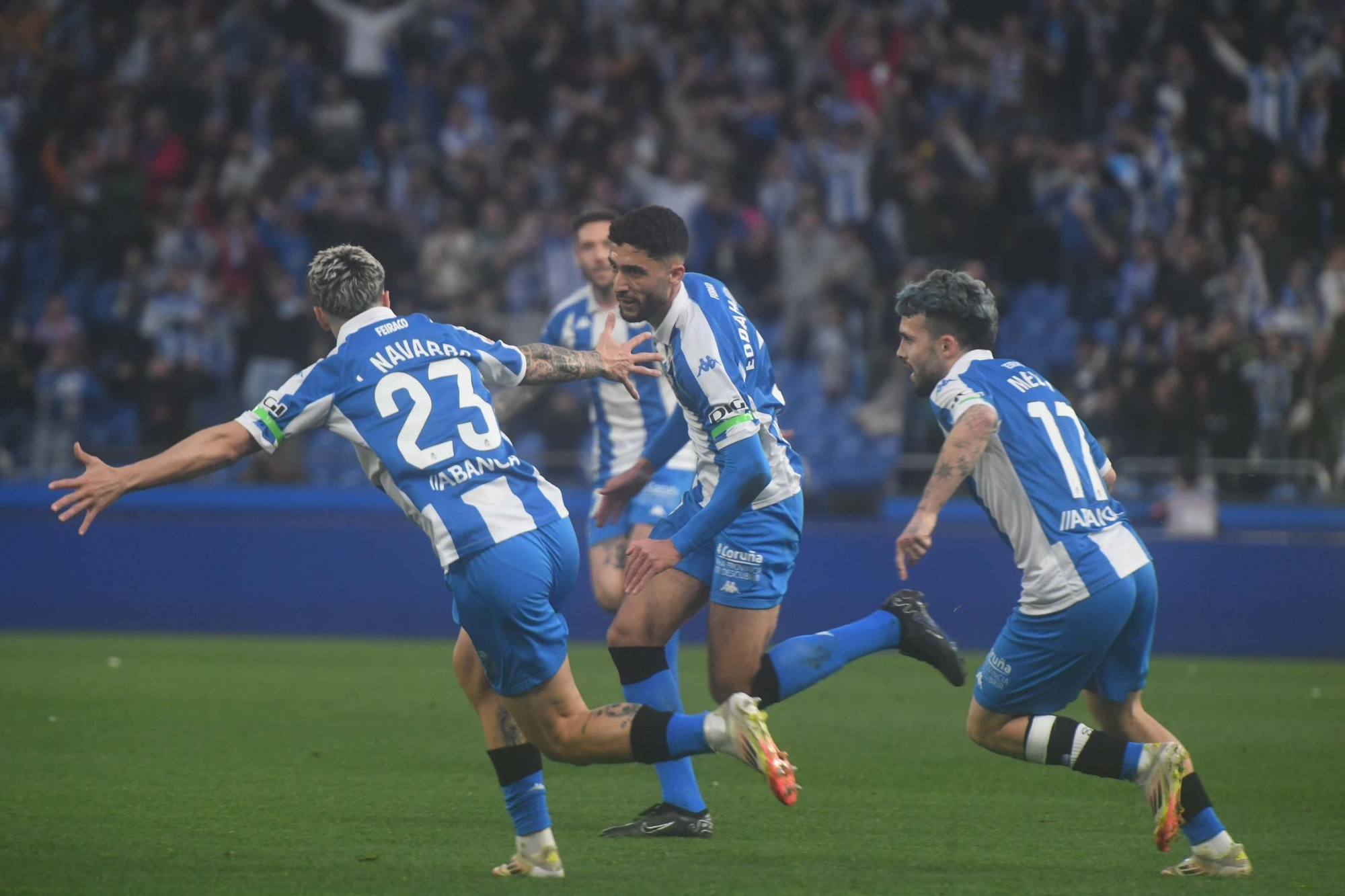 El Deportivo doblega al Almería en Riazor (3-1)