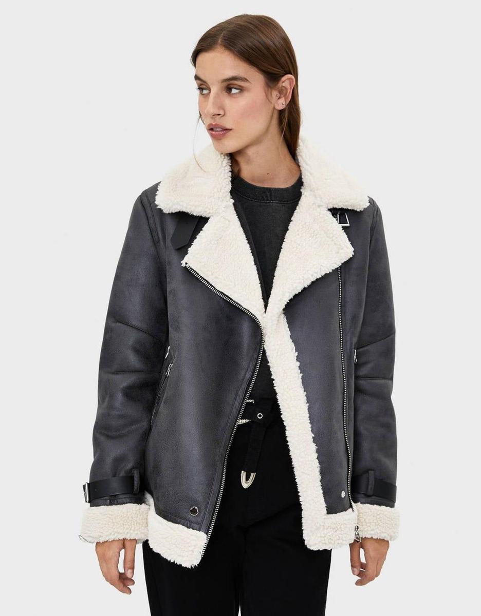 Chaqueta de borreguito de Bershka