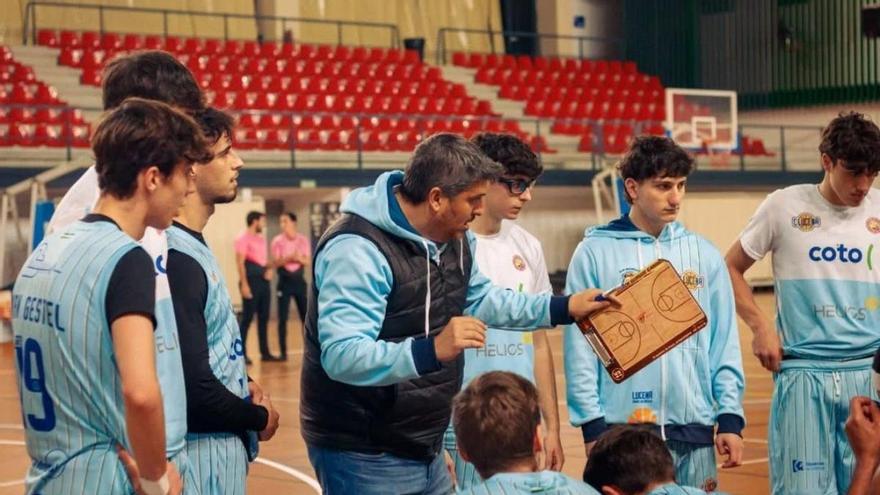 El Coto Lucena se complica el ascenso y estará obligado a remontar en casa ante el Unicaja C