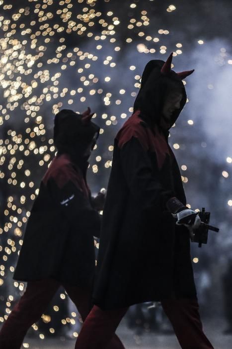 Los "correfocs" de Sarriá en Oviedo