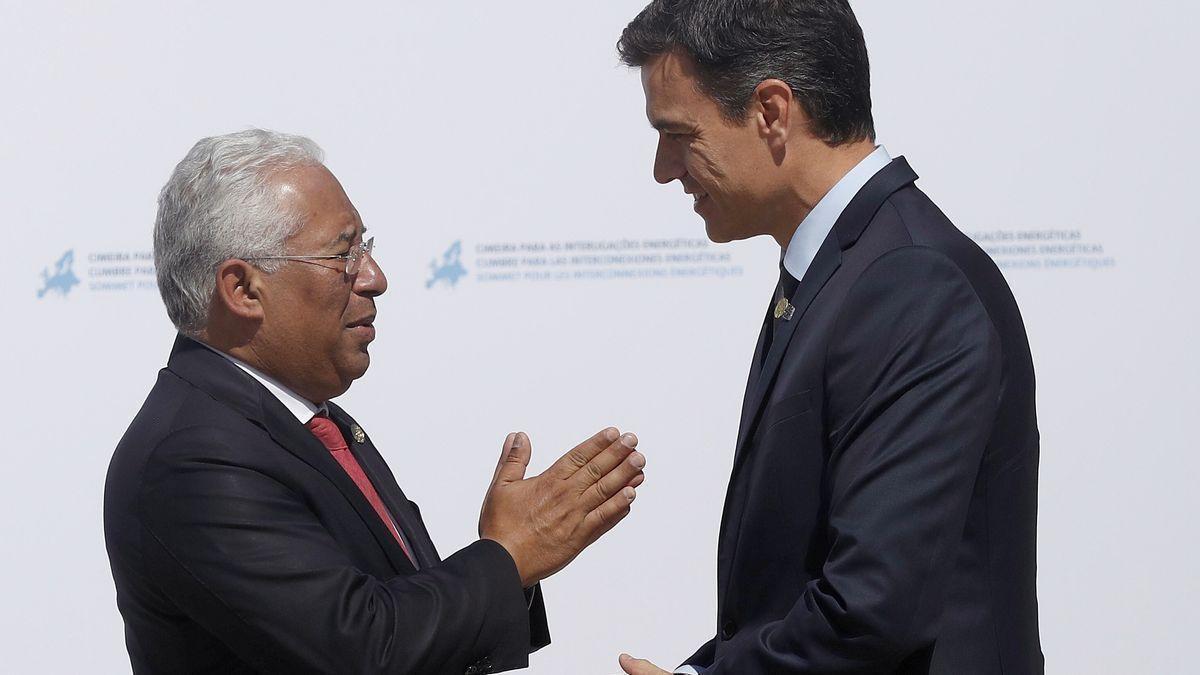 Antonio Costa con Pedro Sánchez.