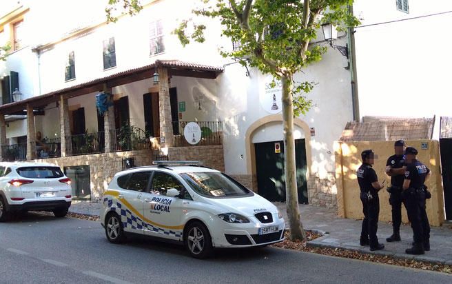 Muere una menor de 16 años al caerle una columna encima en un hostal de Esporles