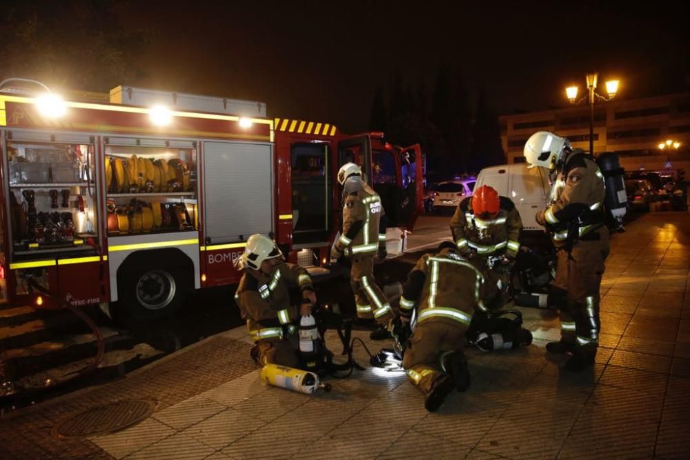 Incendio de un supermercado en Oviedo