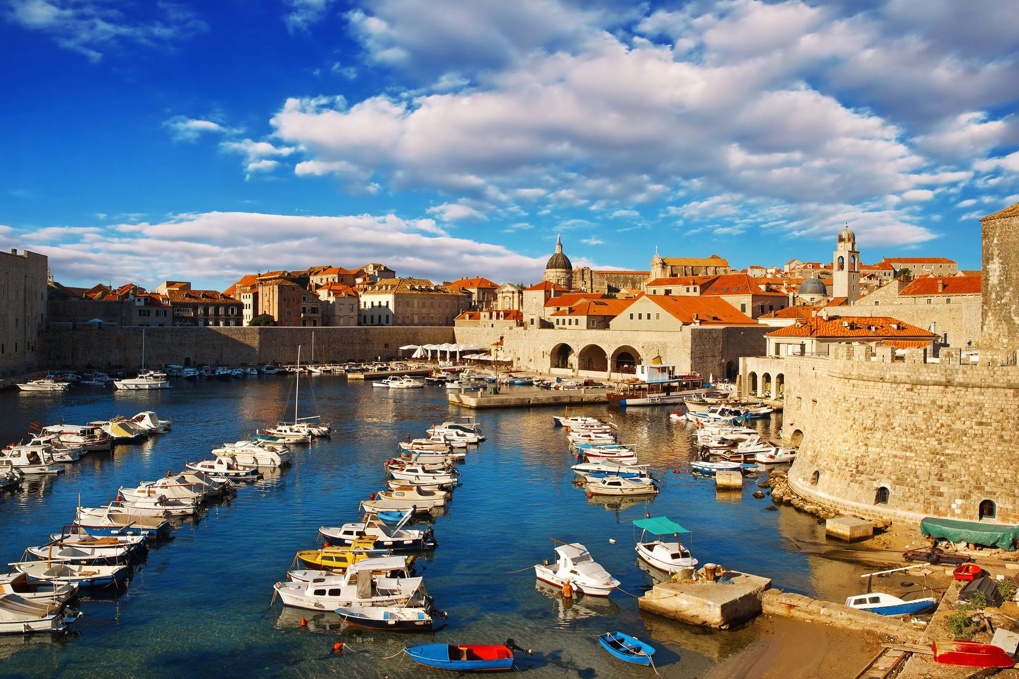 Dubrovnik, situada en la costa del mar Adriático