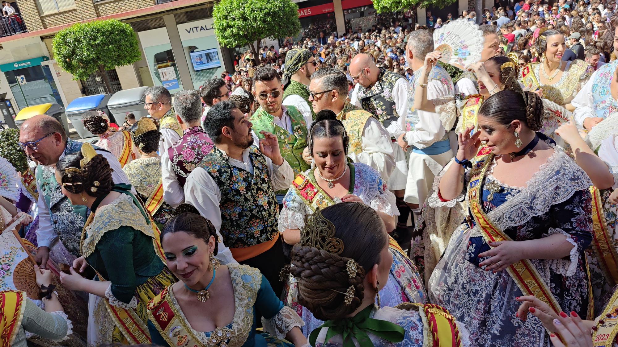 Revive la tercera 'mascletà' de las Fallas de Alzira con esta selección de fotografías