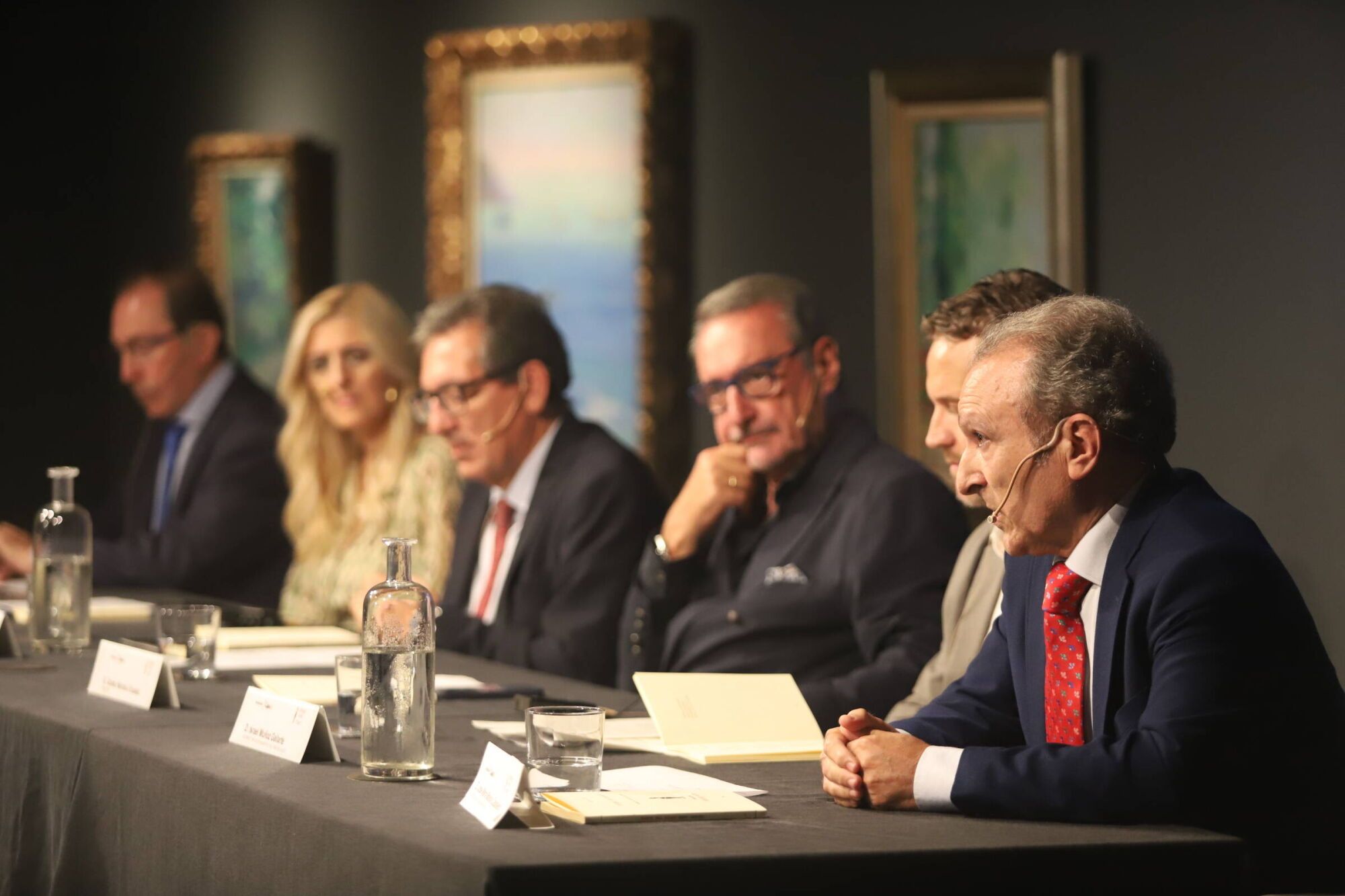 El acto celebrado en la sede de la Fundación Cajasol, contó con el periodista Carlos Herrera, como prologuista