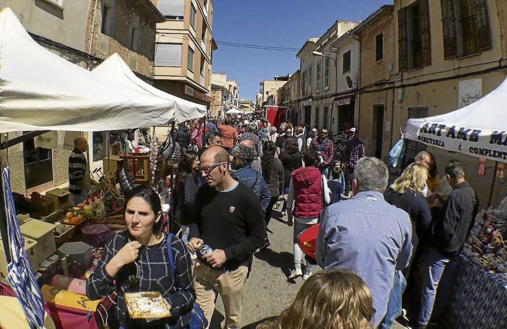 Ganaderos y panaderos unen fuerzas para consolidar la Fira de Maig de Campos