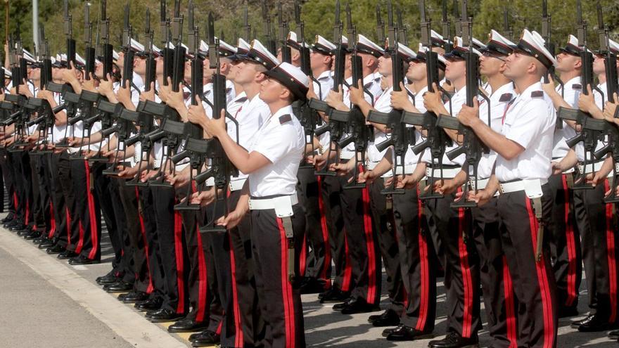 El personal de la Armada, en aislamiento tras los 39 positivos de la Escuela de Infantería de Marina