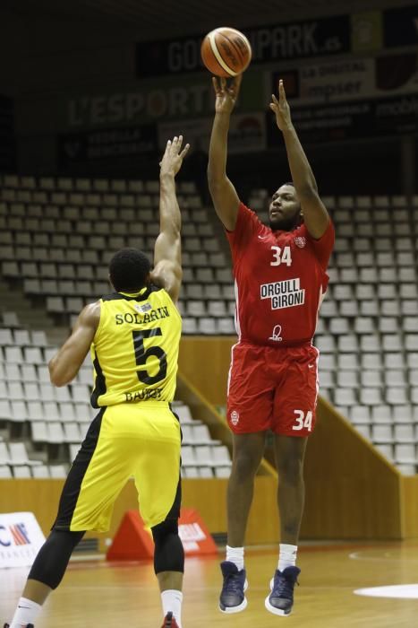 Les imatges del Bàsquet Girona-Azuqueca