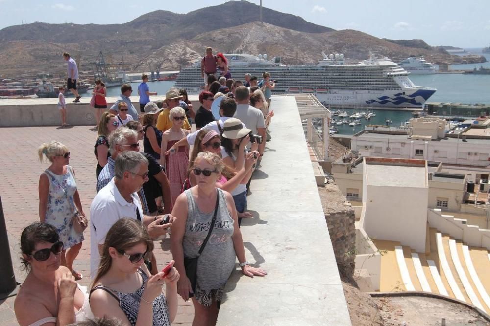 Turistas en Cartagena en el Puente de agosto